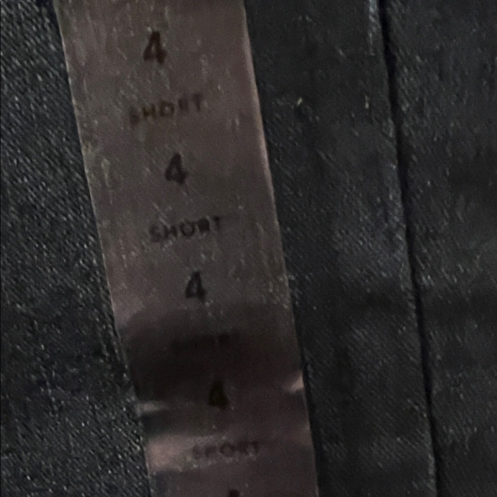 NWT American Eagle dark wash Jeans short - Picture 3 of 6